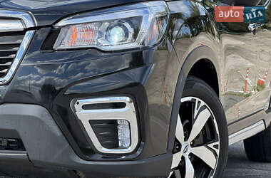 Внедорожник / Кроссовер Subaru Forester 2019 в 