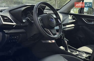 Внедорожник / Кроссовер Subaru Forester 2019 в 
