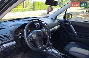 Внедорожник / Кроссовер Subaru Forester 2013 в 