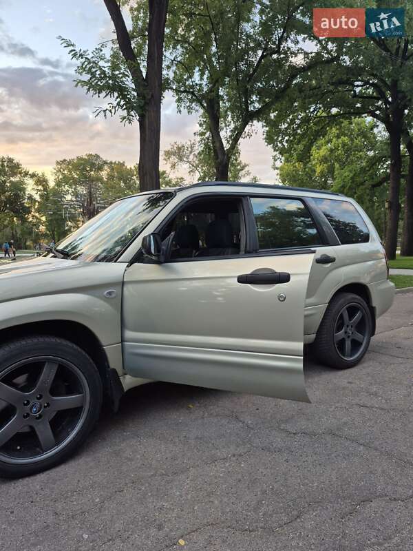 Внедорожник / Кроссовер Subaru Forester 2005 в Запорожье
