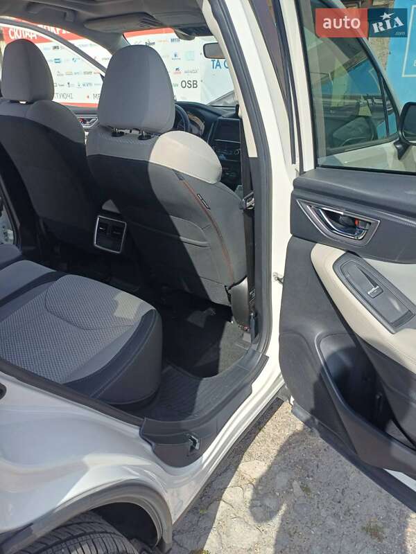 Позашляховик / Кросовер Subaru Forester 2019 в Дніпрі фото 17 Позашляховик / Кросовер Subaru Forester 2019 в Дніпрі