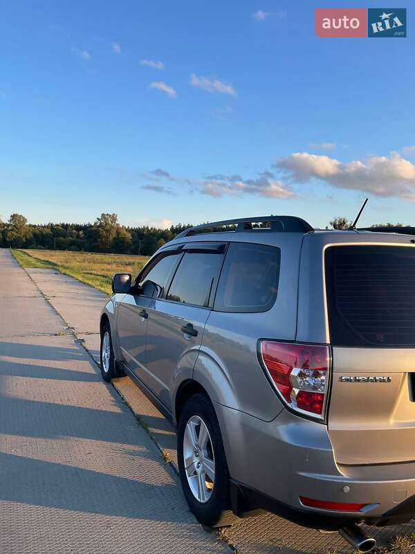 Внедорожник / Кроссовер Subaru Forester 2008 в Гадяче
