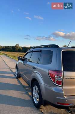 Внедорожник / Кроссовер Subaru Forester 2008 в 