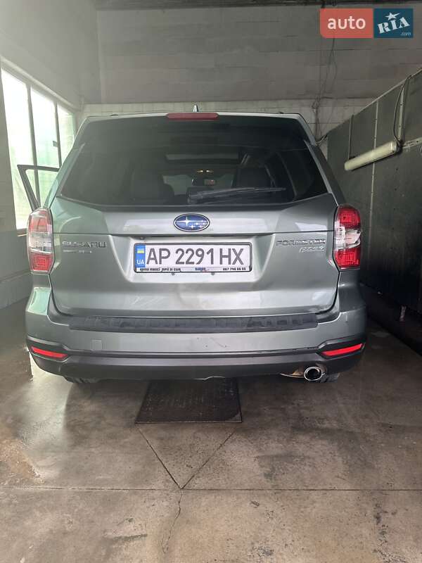 Внедорожник / Кроссовер Subaru Forester 2015 в Запорожье