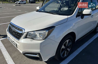 Внедорожник / Кроссовер Subaru Forester 2017 в Киеве