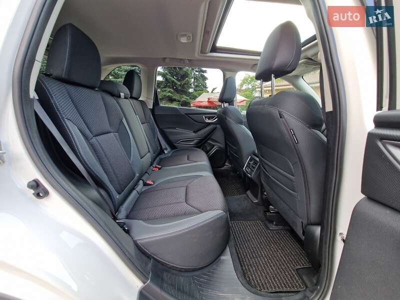 Внедорожник / Кроссовер Subaru Forester 2024 в Днепре