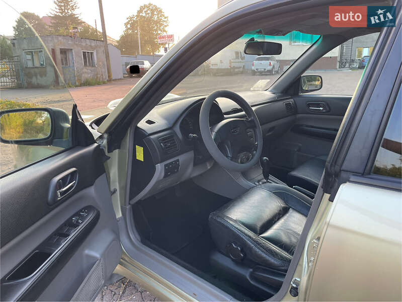 Внедорожник / Кроссовер Subaru Forester 2004 в Тернополе