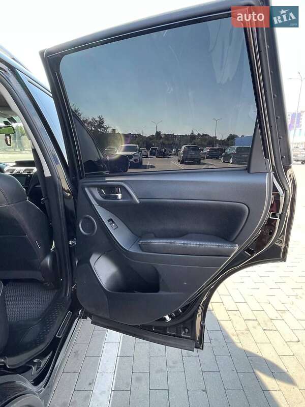 Позашляховик / Кросовер Subaru Forester 2015 в Умані