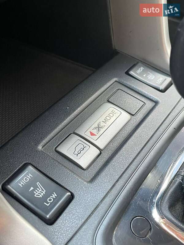 Позашляховик / Кросовер Subaru Forester 2015 в Умані