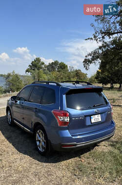 Внедорожник / Кроссовер Subaru Forester 2014 в 