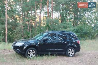 Внедорожник / Кроссовер Subaru Forester 2010 в 