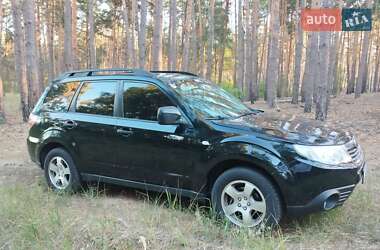 Внедорожник / Кроссовер Subaru Forester 2010 в Черкассах