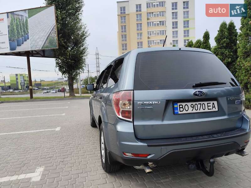 Внедорожник / Кроссовер Subaru Forester 2011 в Красилове