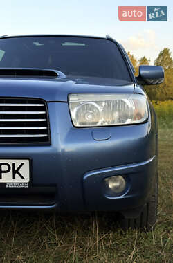 Внедорожник / Кроссовер Subaru Forester 2007 в 