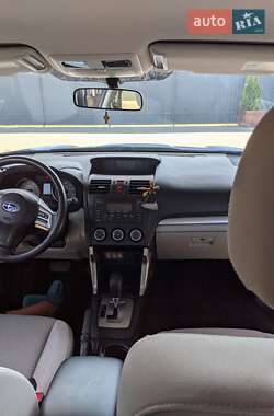 Внедорожник / Кроссовер Subaru Forester 2015 в 