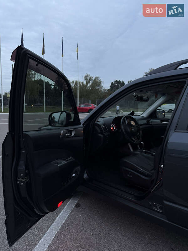 Внедорожник / Кроссовер Subaru Forester 2011 в Житомире