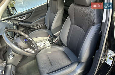 Внедорожник / Кроссовер Subaru Forester 2021 в 