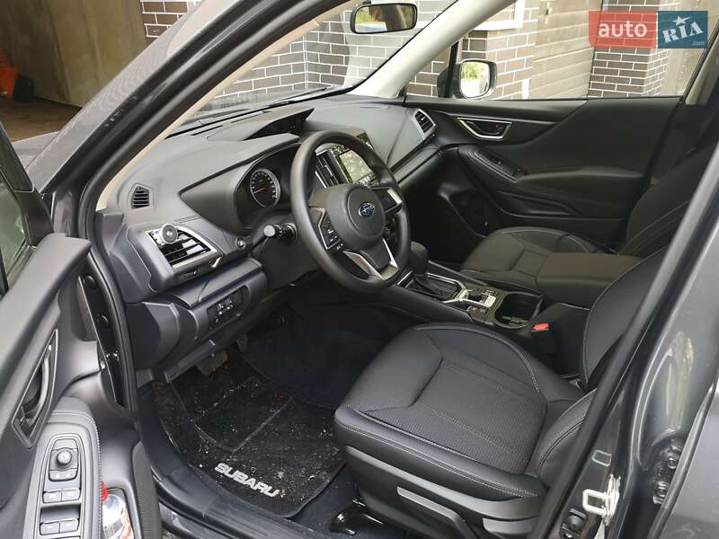 Внедорожник / Кроссовер Subaru Forester 2020 в Киеве