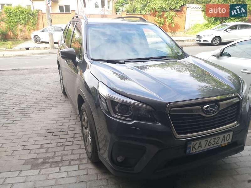 Внедорожник / Кроссовер Subaru Forester 2020 в Киеве