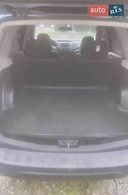 Внедорожник / Кроссовер Subaru Forester 2011 в 