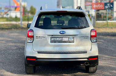Внедорожник / Кроссовер Subaru Forester 2017 в 