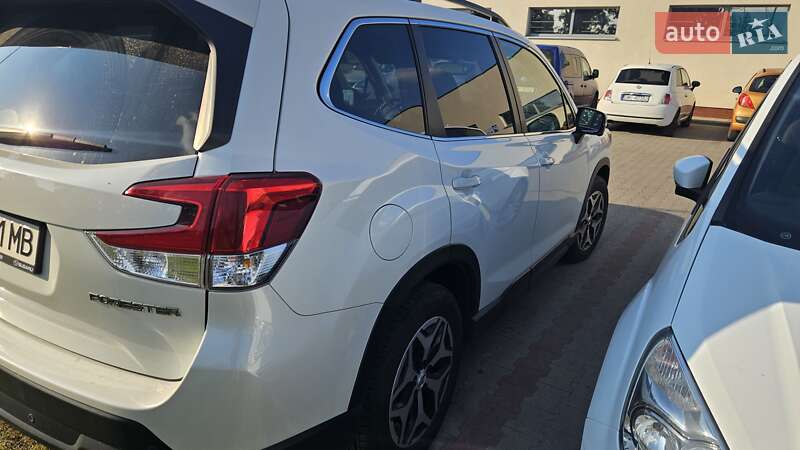 Внедорожник / Кроссовер Subaru Forester 2020 в Львове