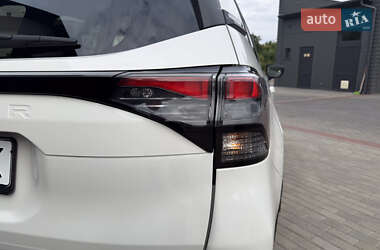 Внедорожник / Кроссовер Subaru Forester 2024 в 