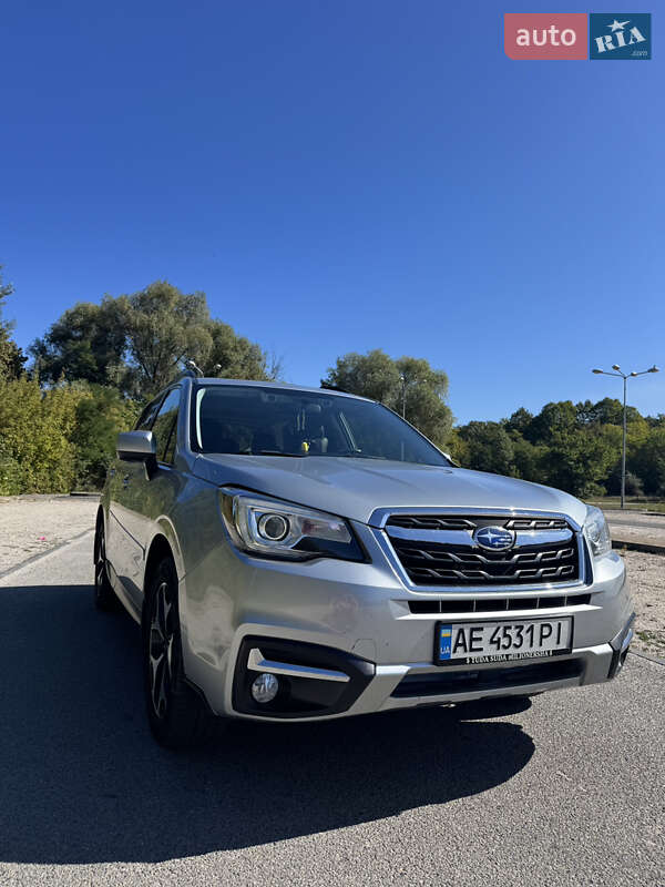 Внедорожник / Кроссовер Subaru Forester 2017 в Днепре