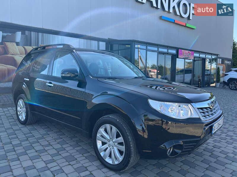 Внедорожник / Кроссовер Subaru Forester 2011 в Ивано-Франковске