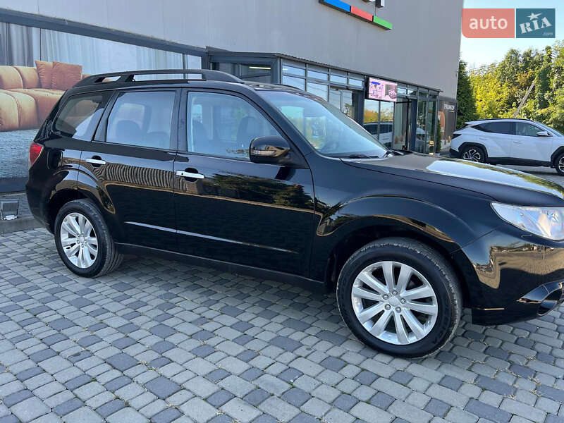 Внедорожник / Кроссовер Subaru Forester 2011 в Ивано-Франковске