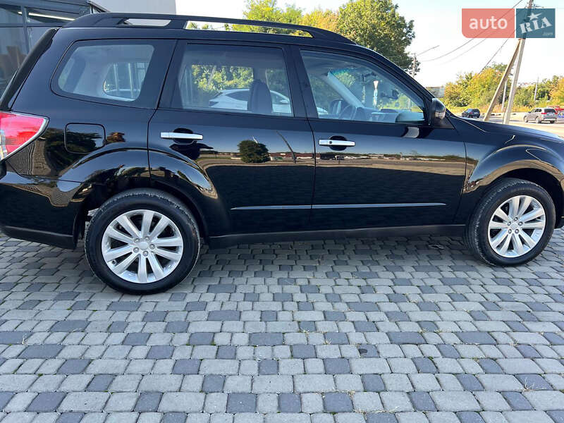 Внедорожник / Кроссовер Subaru Forester 2011 в Ивано-Франковске