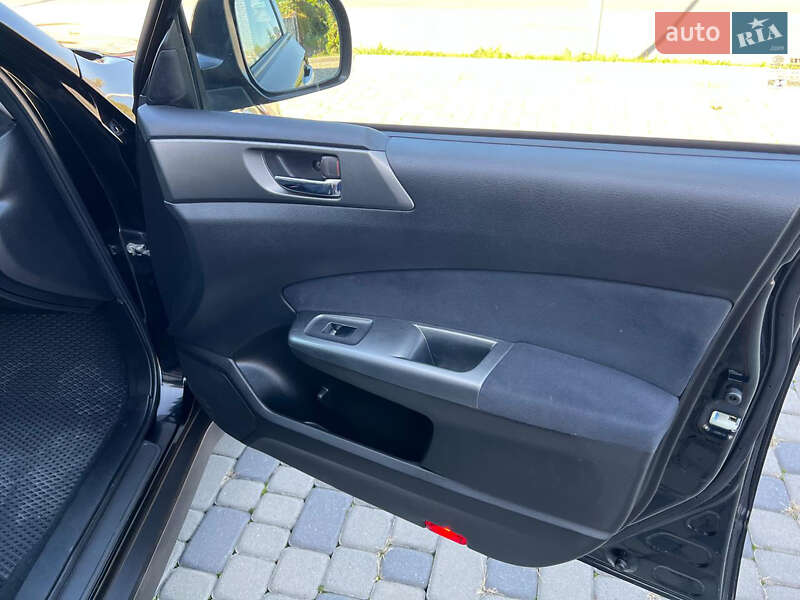 Внедорожник / Кроссовер Subaru Forester 2011 в Ивано-Франковске
