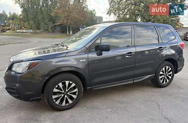 Позашляховик / Кросовер Subaru Forester 2017 в Києві