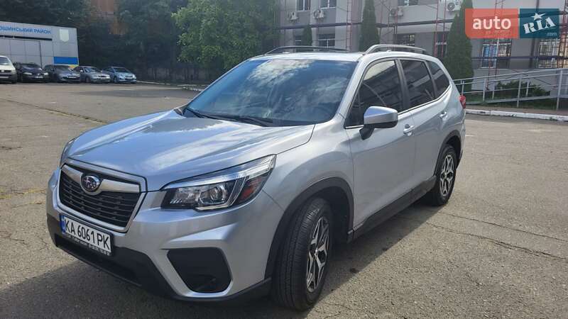 Внедорожник / Кроссовер Subaru Forester 2019 в Киеве