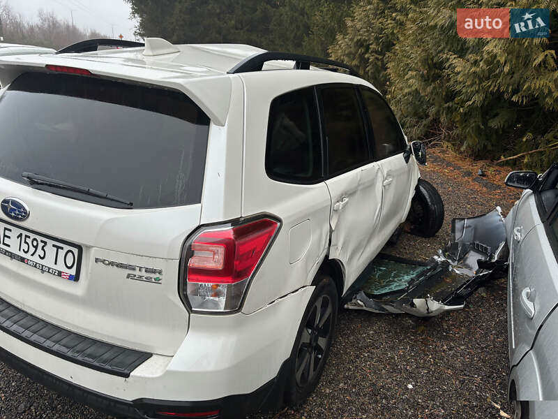 Внедорожник / Кроссовер Subaru Forester 2016 в Киеве фото 6 Внедорожник / Кроссовер Subaru Forester 2016 в Киеве