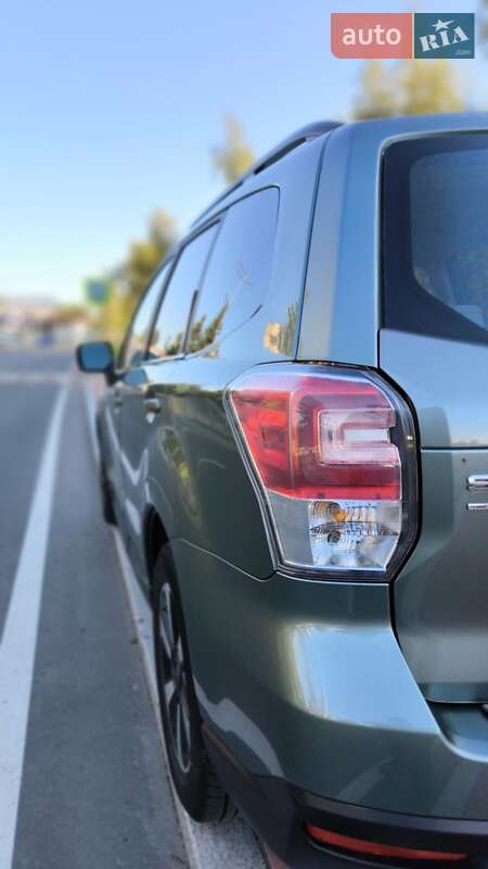 Внедорожник / Кроссовер Subaru Forester 2016 в Киеве