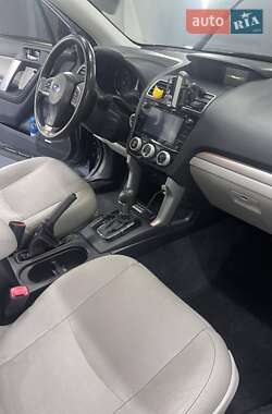 Внедорожник / Кроссовер Subaru Forester 2016 в 