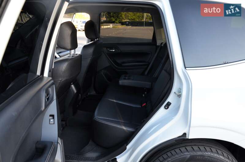 Внедорожник / Кроссовер Subaru Forester 2014 в Киеве