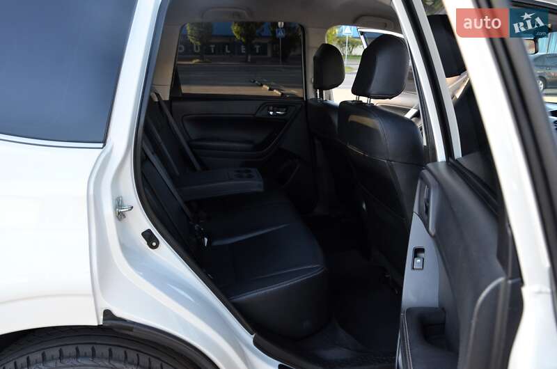 Внедорожник / Кроссовер Subaru Forester 2014 в Киеве