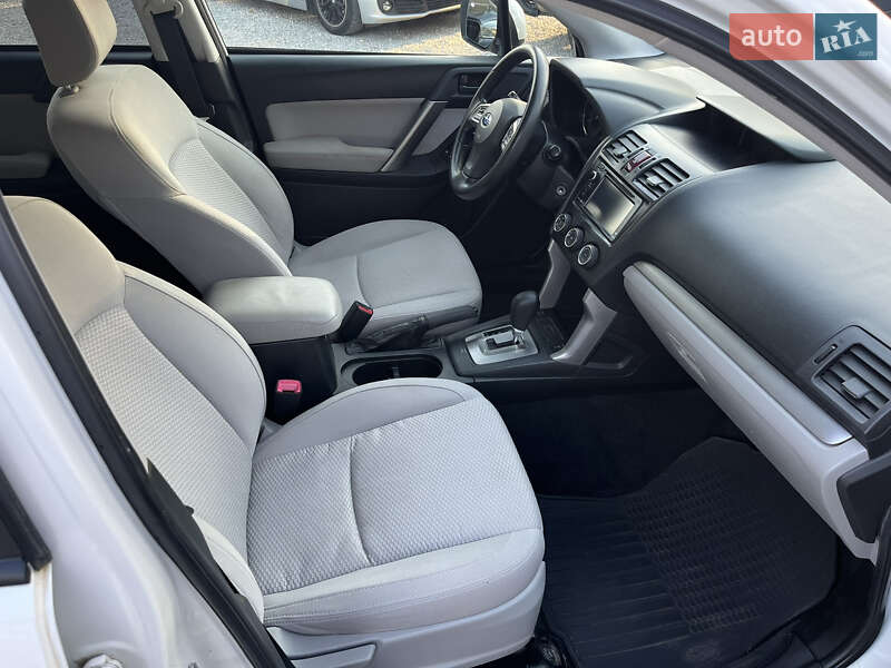 Внедорожник / Кроссовер Subaru Forester 2014 в Новомосковске