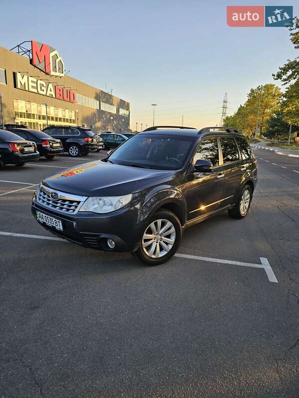 Внедорожник / Кроссовер Subaru Forester 2012 в Николаеве