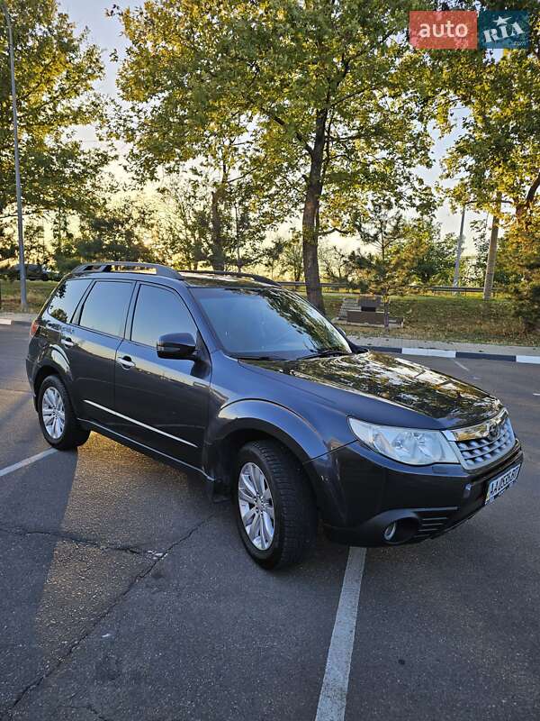 Внедорожник / Кроссовер Subaru Forester 2012 в Николаеве