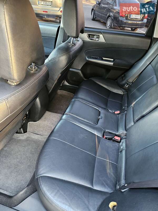 Внедорожник / Кроссовер Subaru Forester 2012 в Николаеве