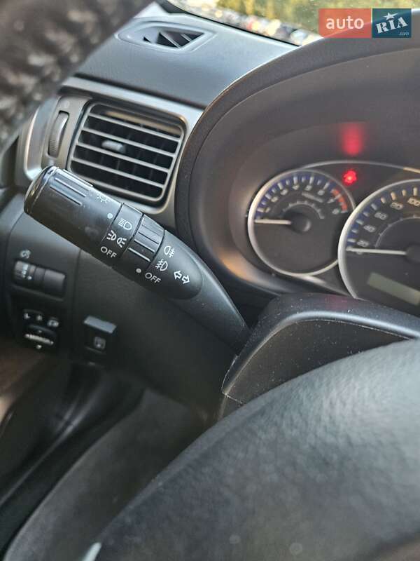 Внедорожник / Кроссовер Subaru Forester 2012 в Николаеве