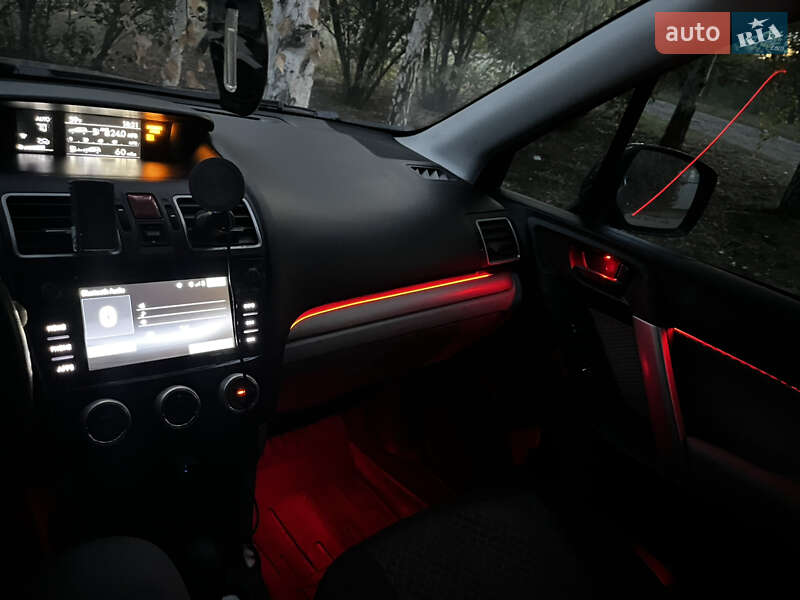 Внедорожник / Кроссовер Subaru Forester 2016 в Юрьевке