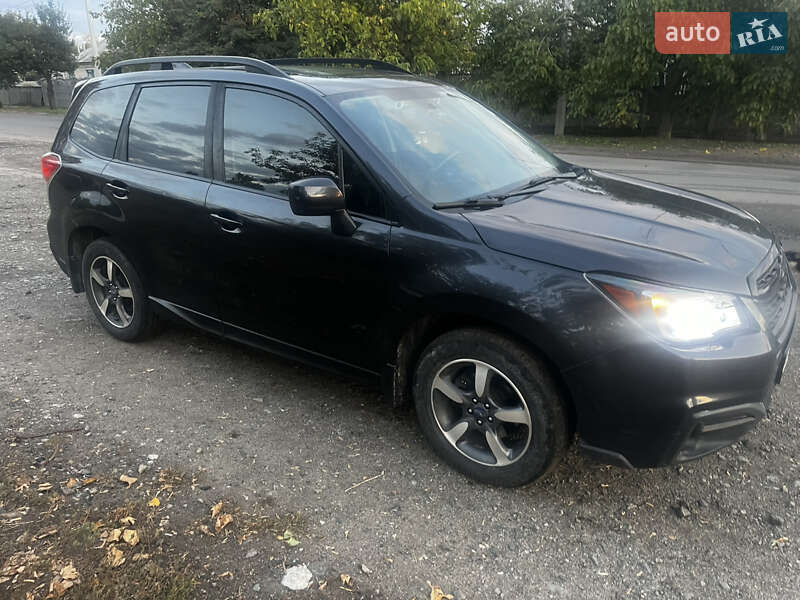 Внедорожник / Кроссовер Subaru Forester 2016 в Юрьевке