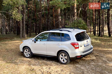 Внедорожник / Кроссовер Subaru Forester 2015 в 