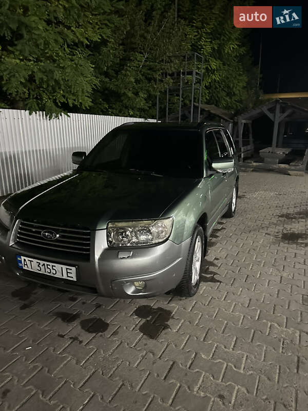 Внедорожник / Кроссовер Subaru Forester 2006 в Снятине