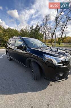 Внедорожник / Кроссовер Subaru Forester 2023 в 