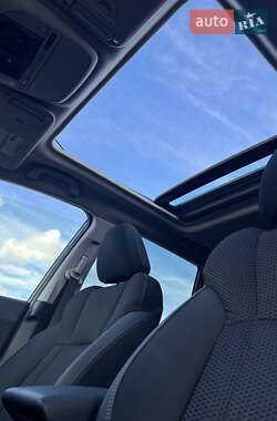 Внедорожник / Кроссовер Subaru Forester 2023 в 